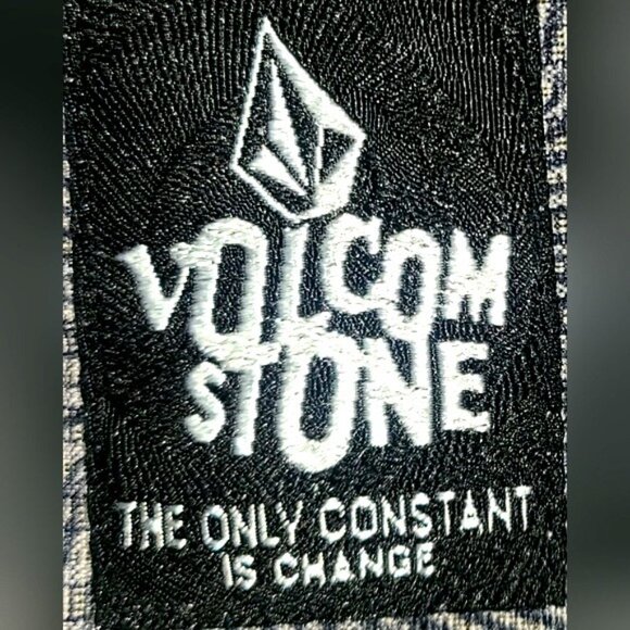 Volcom Stone Mens Large Short Sleeve Button-Up Shirt In Green Plaid 69% Polyeste - Picture 4 of 7